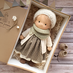 Delikatna lalka z naturalnych włókien dla dzieci 35 cm