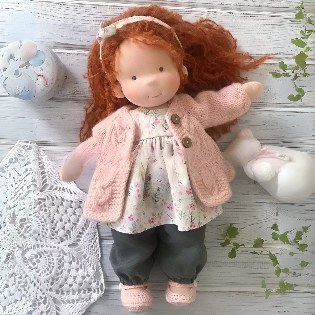 Delikatna lalka z naturalnych włókien dla dzieci 35 cm
