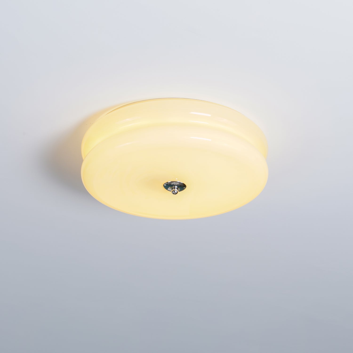 Art Deco LED Deckenlampe mit Geriffeltem Glas