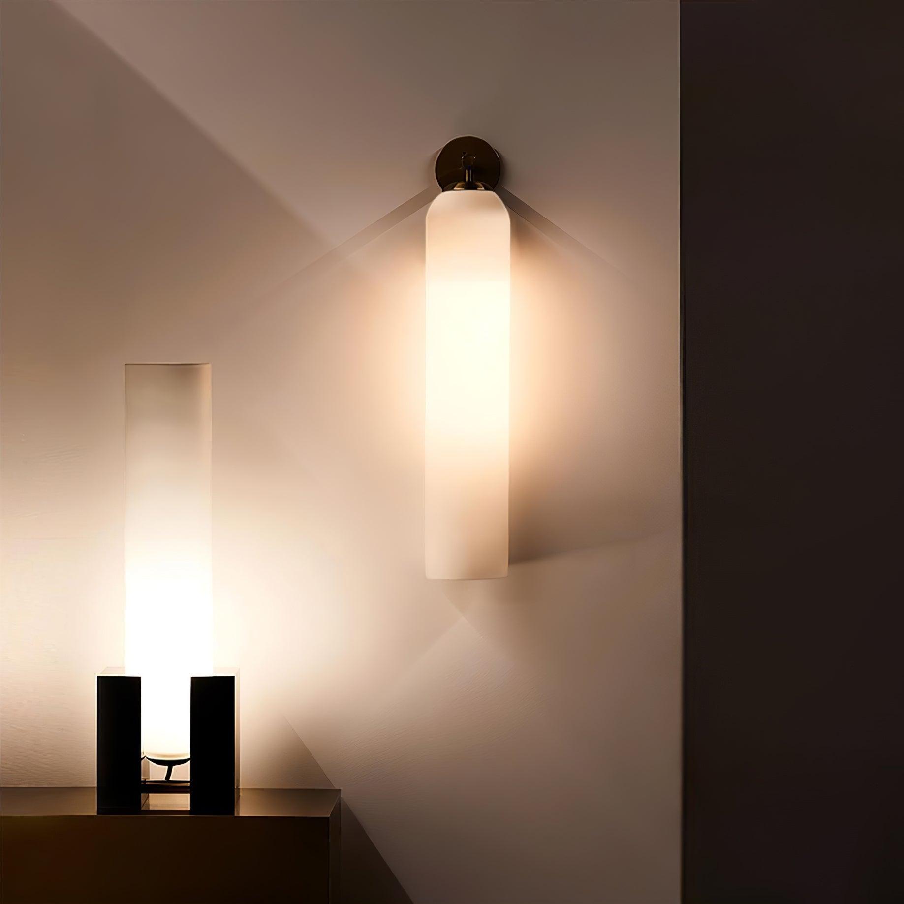 Moderne Wandleuchte mit Zylindrischem Design