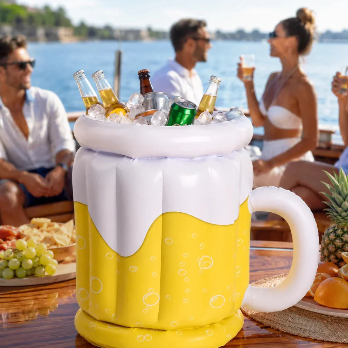 FrostMug nadmuchiwany chłodziarz na napoje w kształcie kufla do piwa na imprezy i do ogrodu