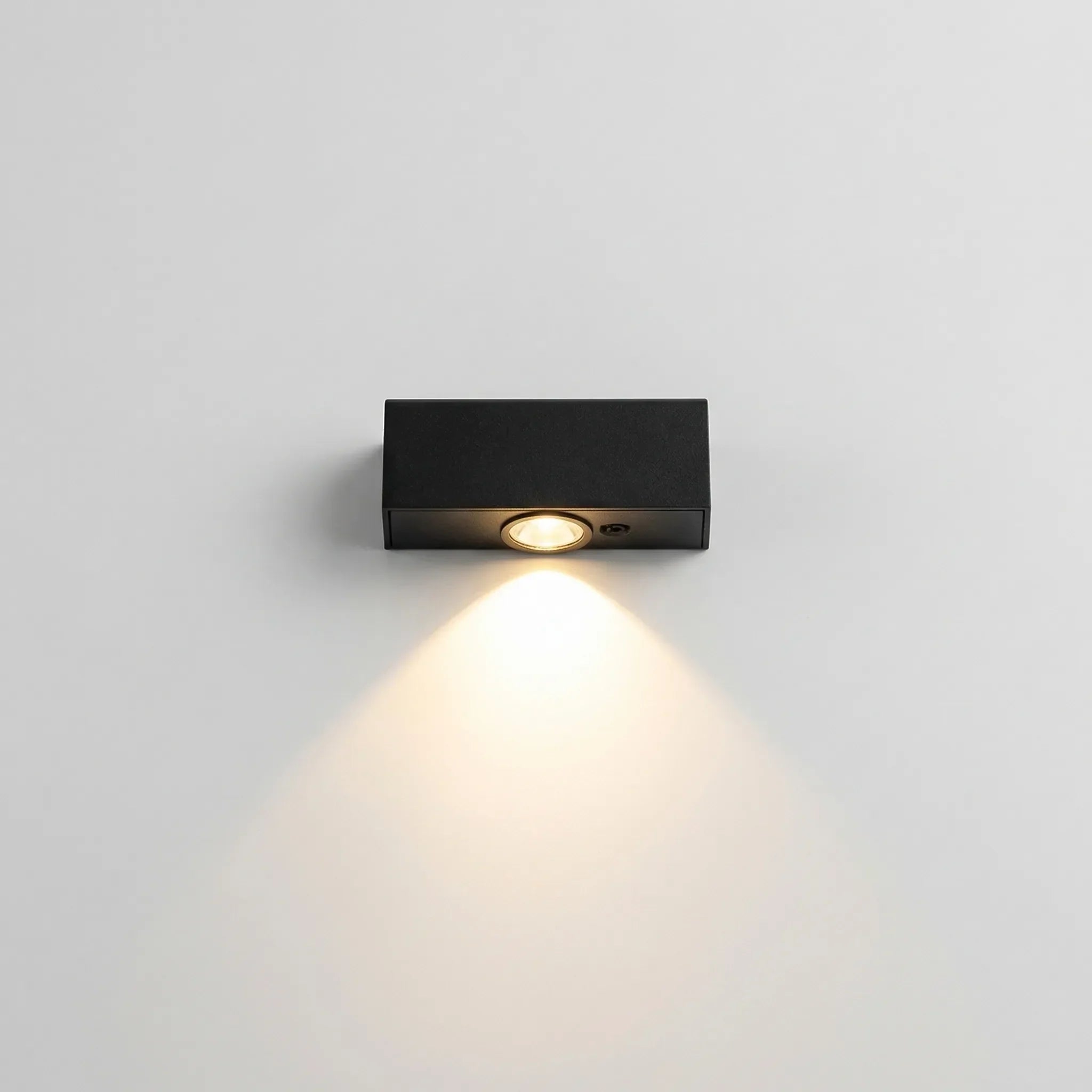 SolarLuma Außenleuchte Solar IP65 mit 3 Lichtmodi