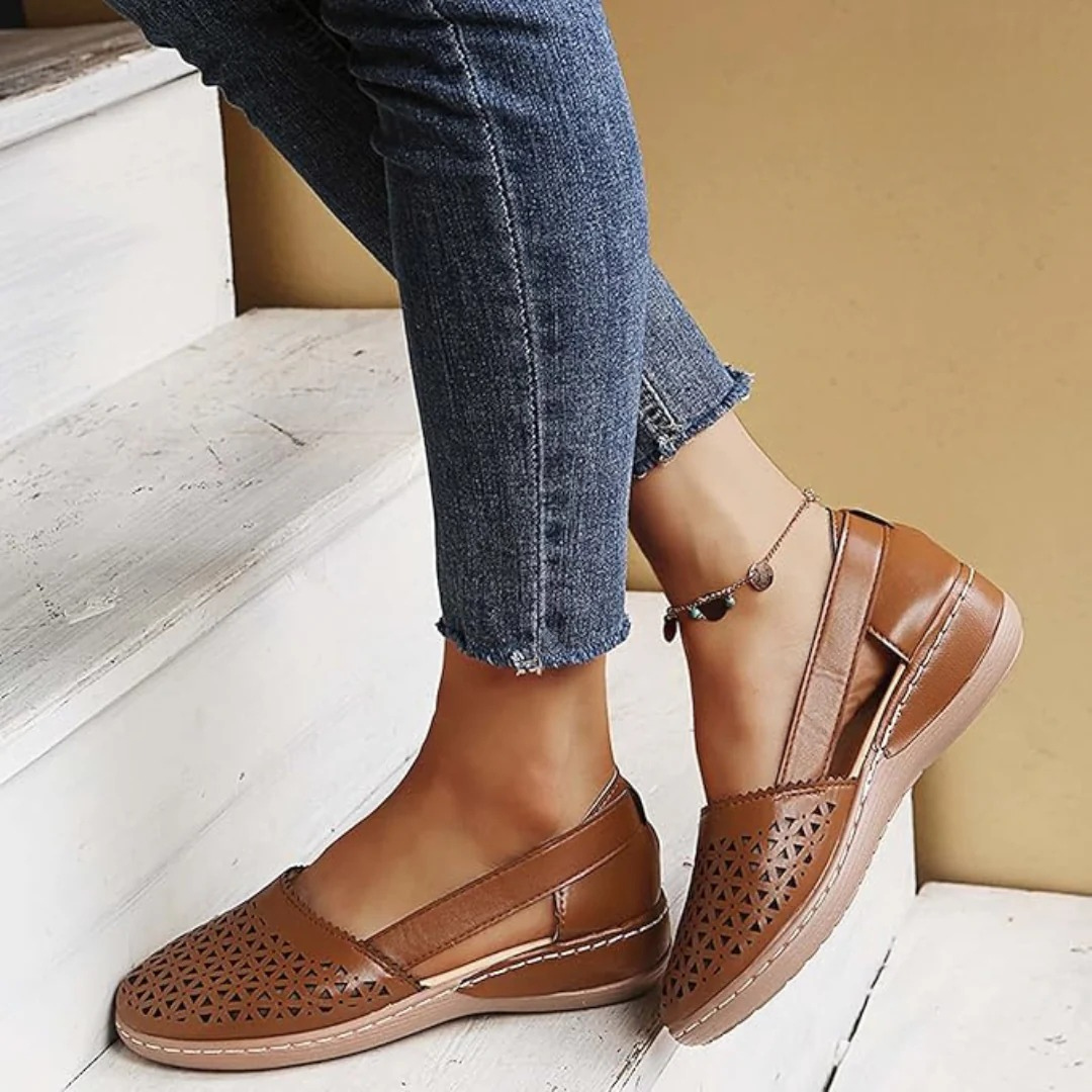 Komfortiva FlexSchritt Damen Slipper aus Leder mit Komfortsohle