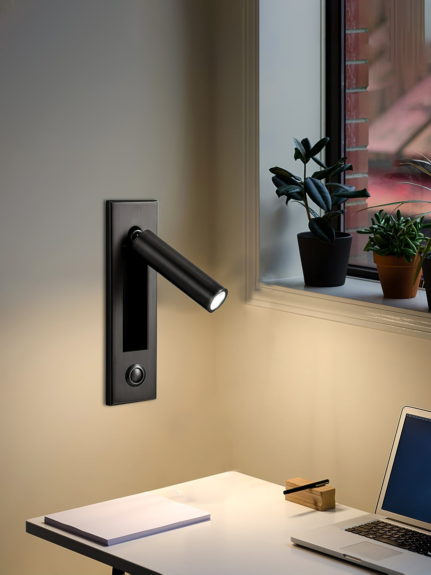 Verstellbare LED Wandleuchte für Schlafzimmer und Leseecke
