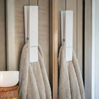 ClipWood håndklædeholder i træ med klemme-design