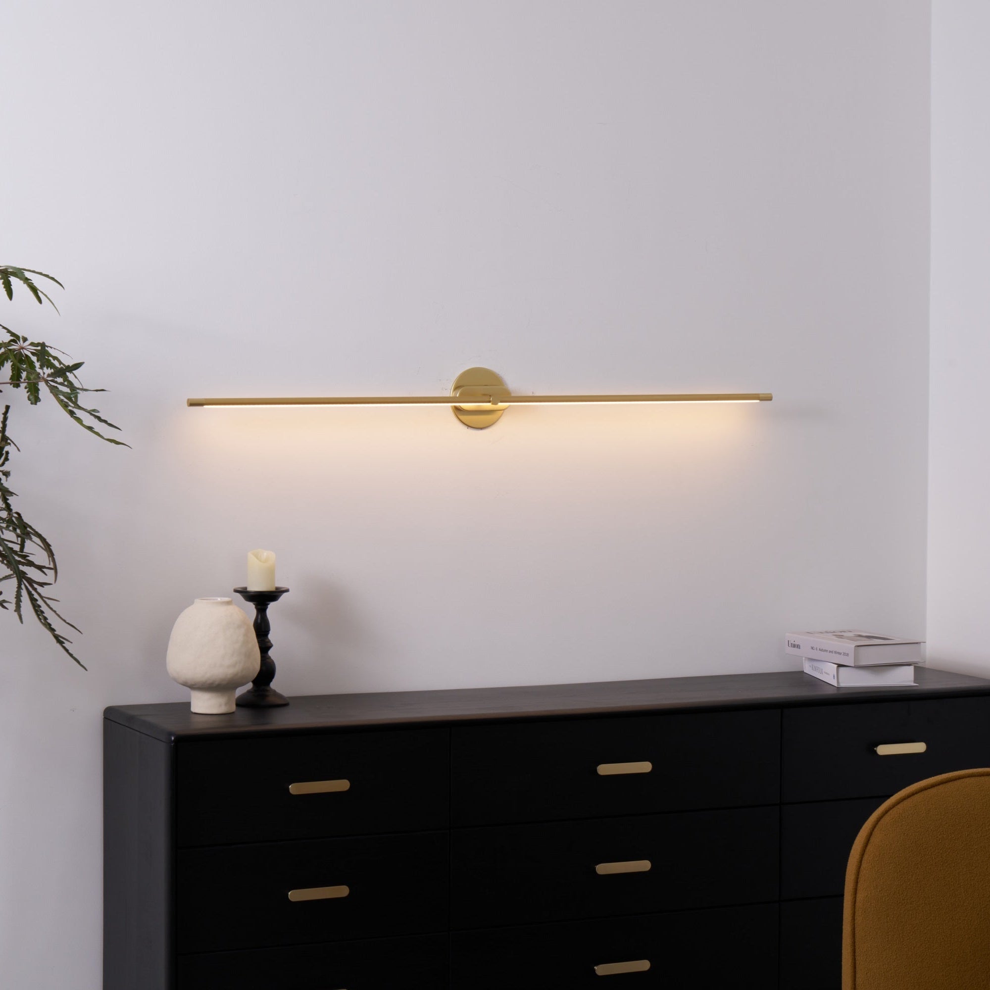 Lineare LED Spiegelleuchte für Badezimmer und Waschtisch