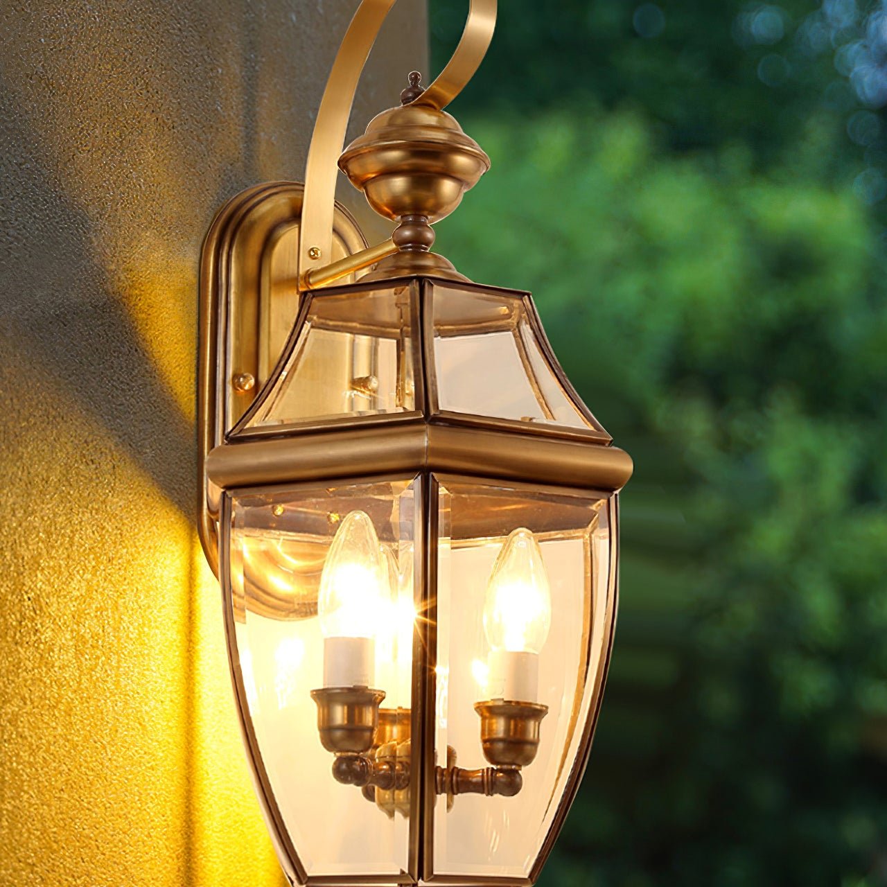 NewburyLux Außenwandlaterne im Vintage-Stil