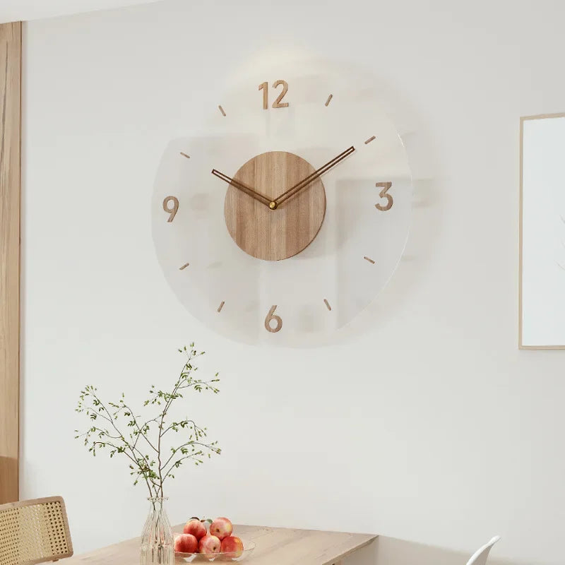 Holz-Wanduhr mit großem Format und leisem Uhrwerk