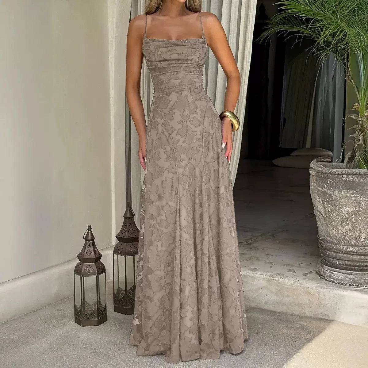 Blütenzauber Maxikleid mit Schnürdetail – Florales Sommerkleid Damen