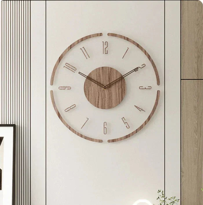 Holz-Wanduhr mit großem Format und leisem Uhrwerk