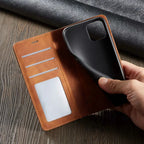 Etui FlexiKlapp na telefon z kieszenią na karty, funkcją stania i zapięciem magnetycznym