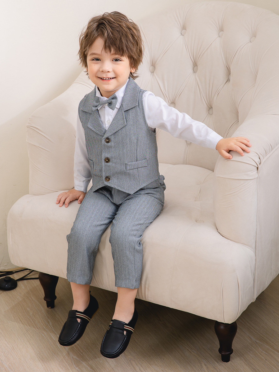 Gentino Kinderanzug Set – 4-teiliges Festliches Outfit mit Fliege