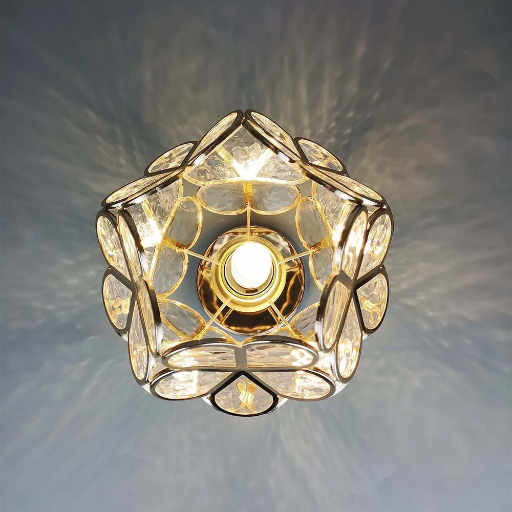 Lampa sufitowa z kryształowym wykończeniem, nastrojowe oświetlenie