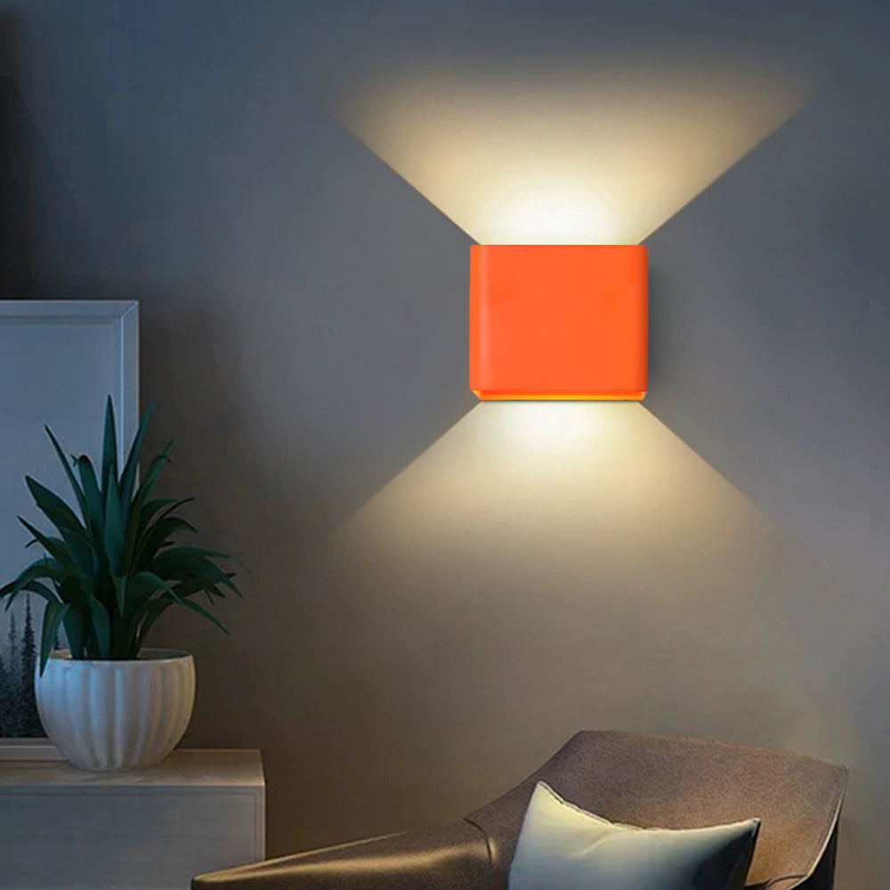NoirCube Kwadratowa Lampa Ścienna Metal Czarny Kompaktowa Wnętrze