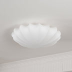 Okrągła lampa sufitowa z materiałowym kloszem i oprawą E27