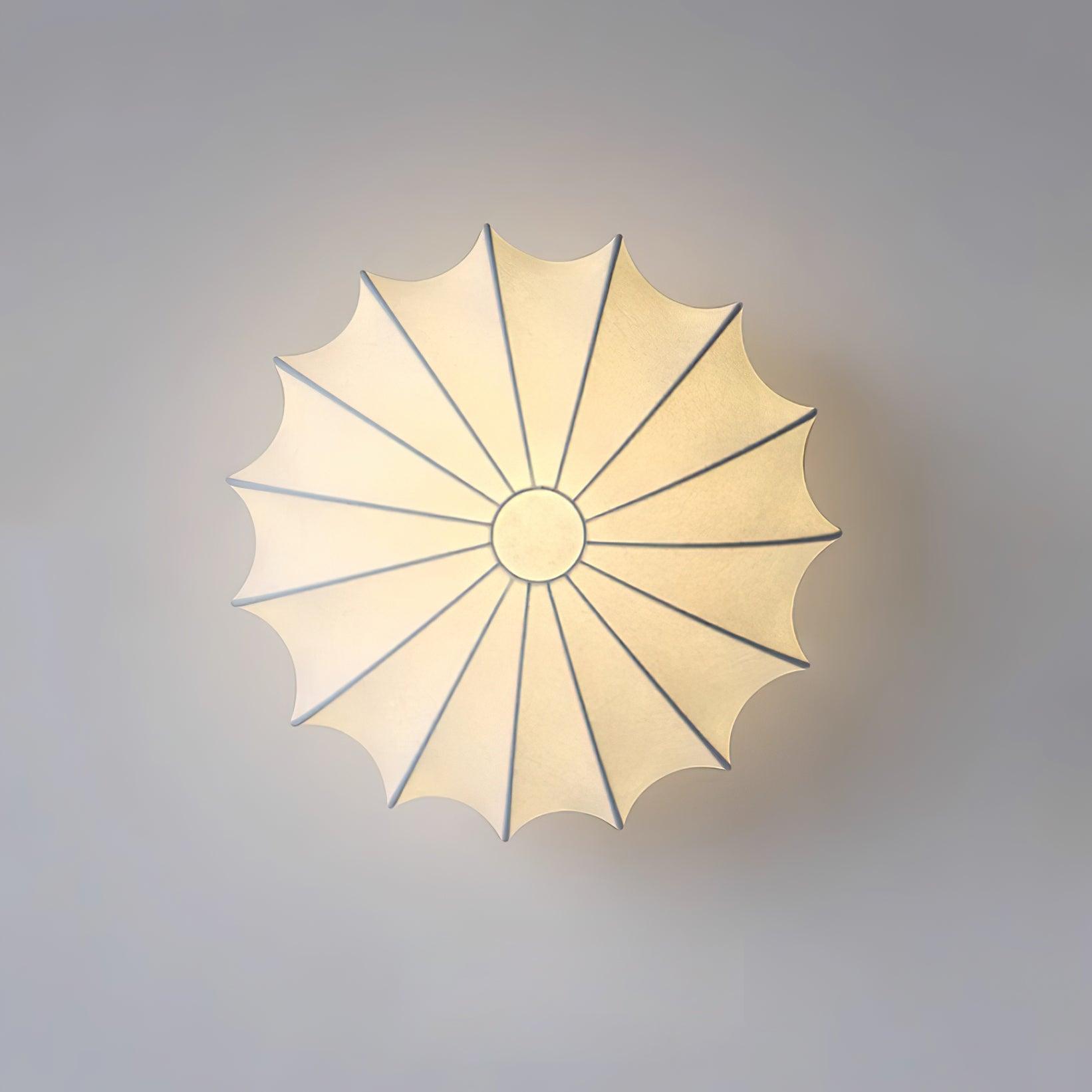 Okrągła lampa sufitowa z materiałowym kloszem i oprawą E27